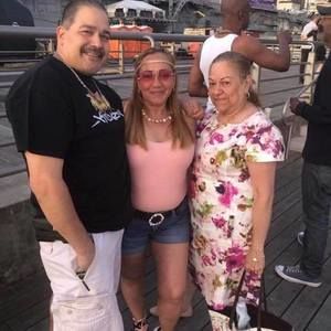 Meet your Posher, Enrique